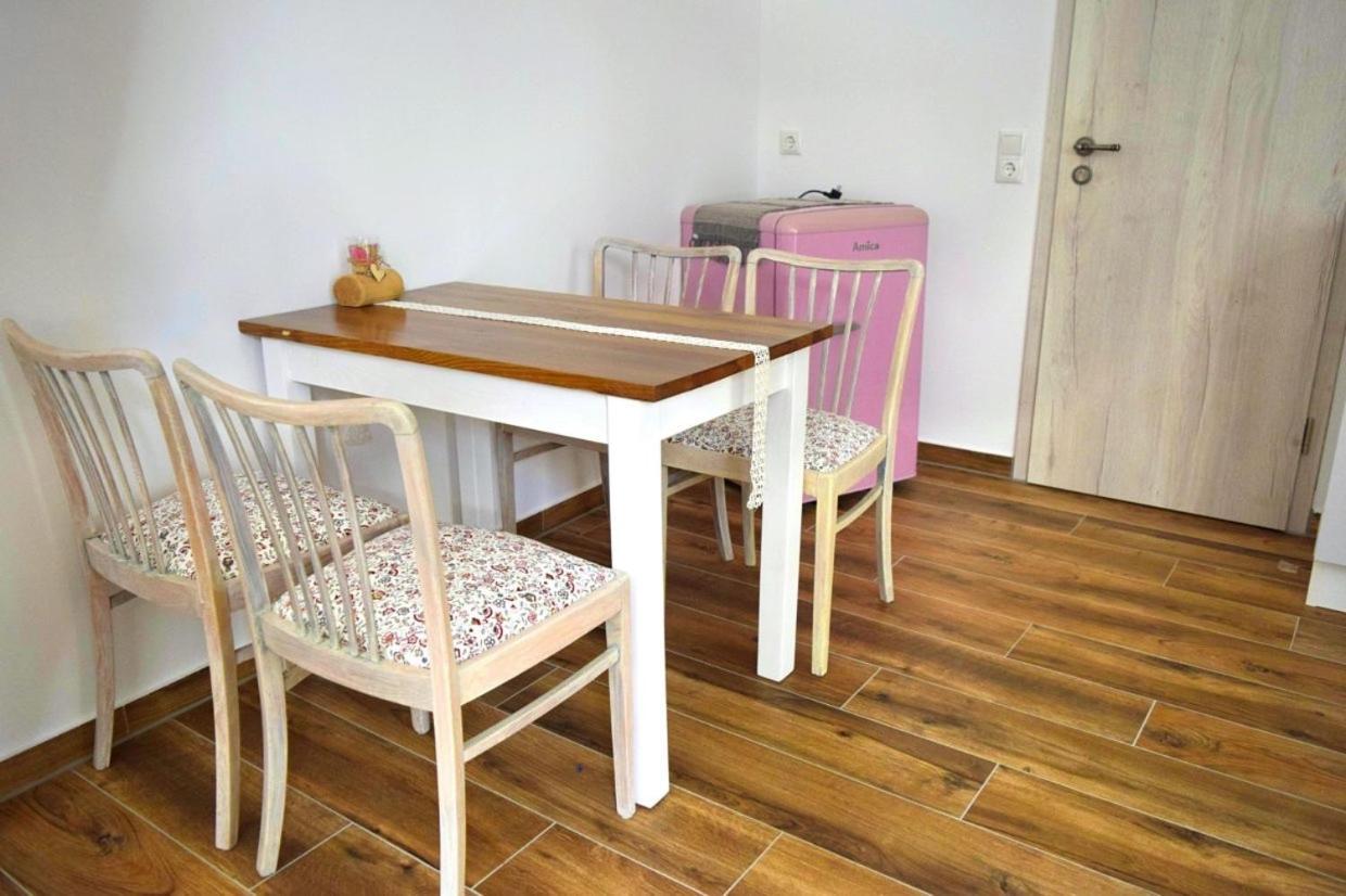 Zschampert Hof Bei Leipzig Ruhige Bauernhof Fuer 4-5 Personen Apartment Markranstaedt