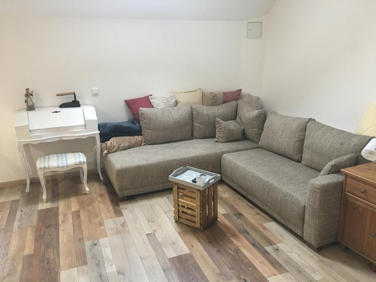Apartment Zschampert Hof Bei Leipzig Ruhige Bauernhof Fuer 4-5 Personen Markranstaedt